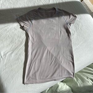 Lululemon swiftly tech short sleeve